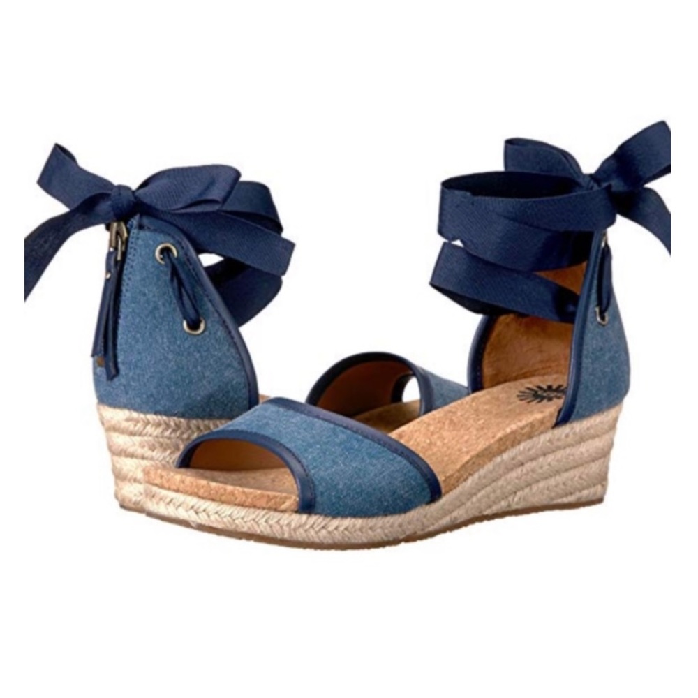 Ugg Amell Wrap Wedge Sandals (10)